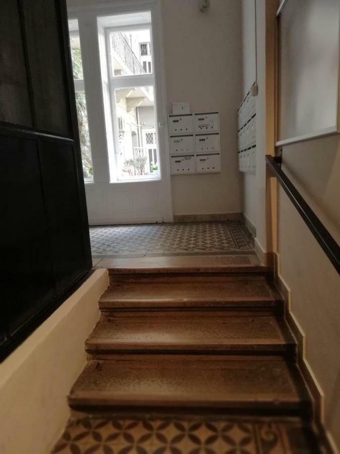 Good Luck Appartement Boedapest Buitenkant foto