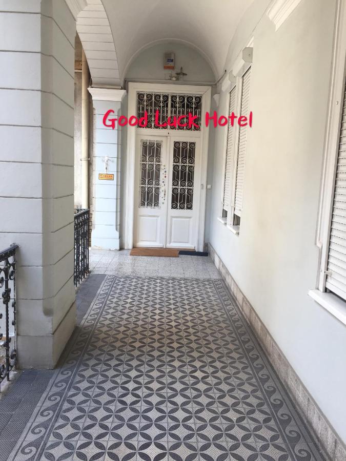 Good Luck Appartement Boedapest Buitenkant foto